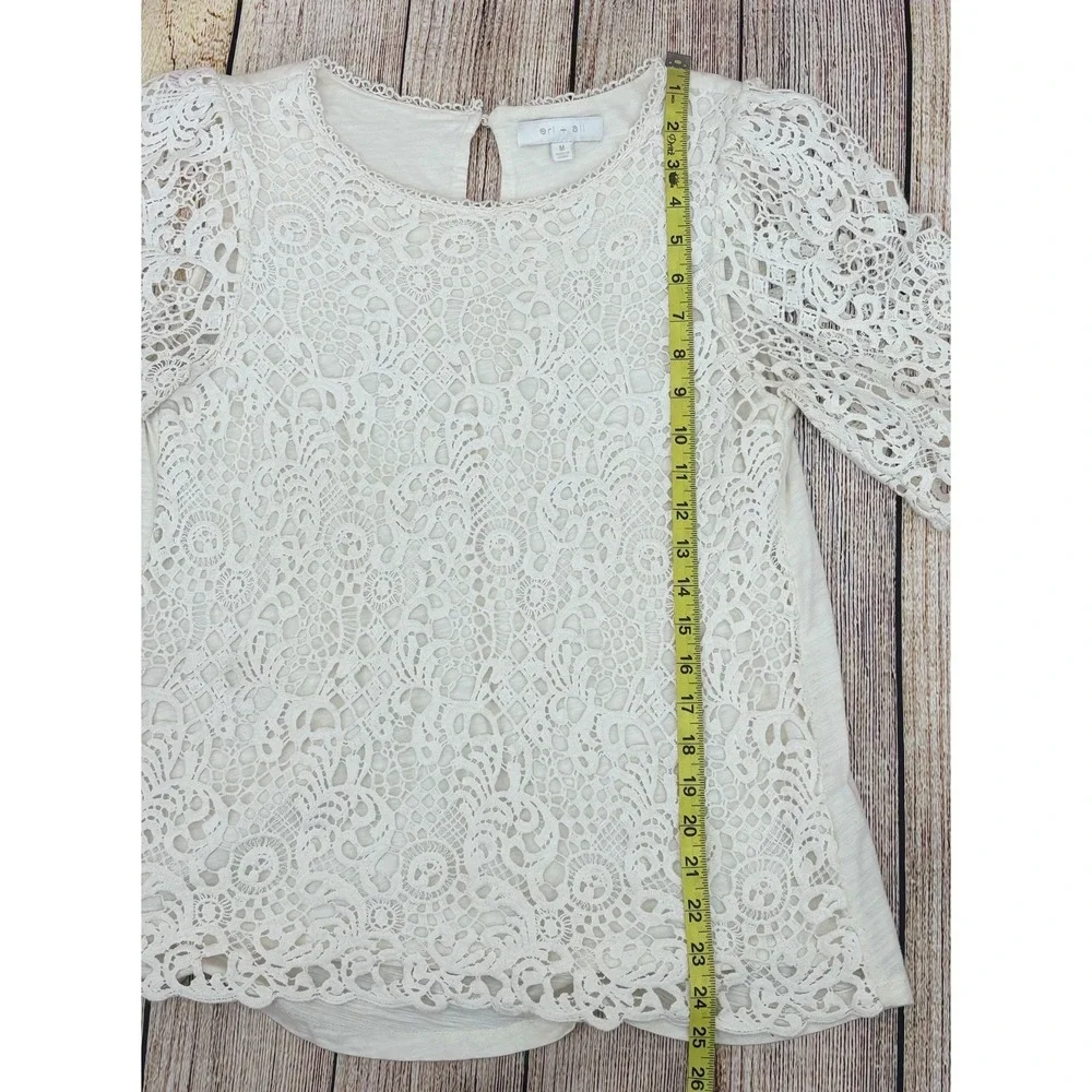 Eri + Ali Anthropologie White Crochet‎ Overlay Top Size Medium Short Sleeve Boho